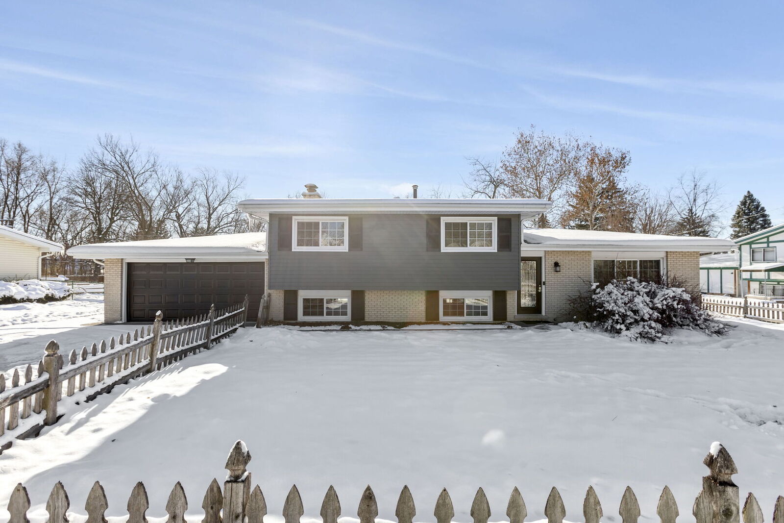 Property Photo:  28 E 55th Street  IL 60521 