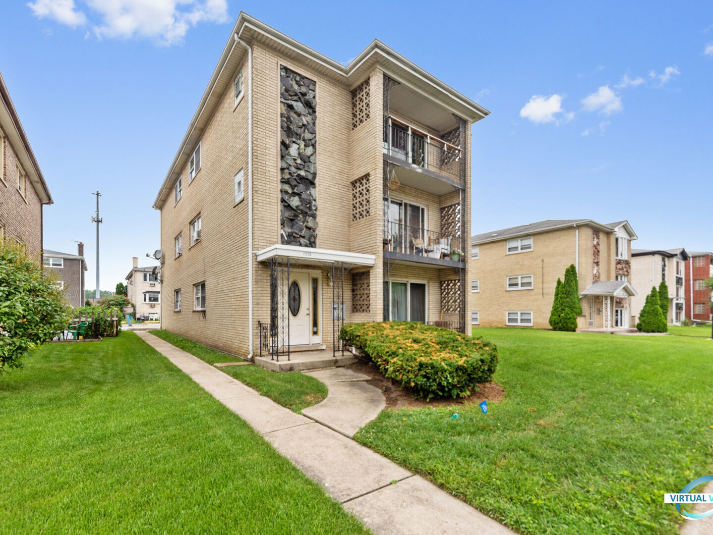 Property Photo:  11220 Moraine Drive 2  IL 60465 