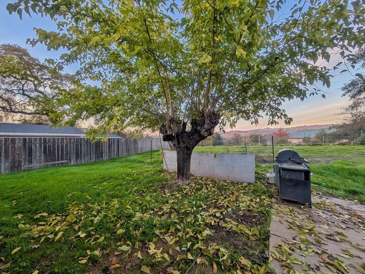 Property Photo:  600 Gold Oak Road  CA 95249 