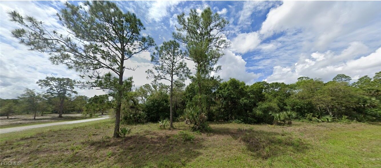 Property Photo: 318 Hunting Club Avenue FL 33440