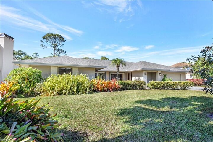 Property Photo: 2273 Royal Ln FL 34112