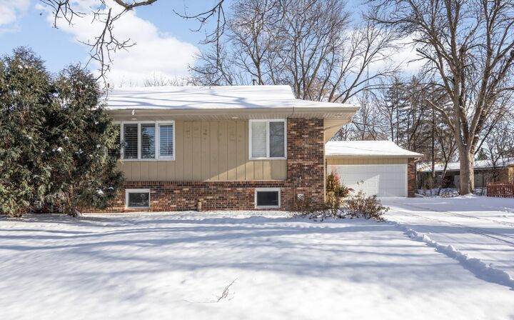 Property Photo:  5315 Malibu Drive  MN 55436 
