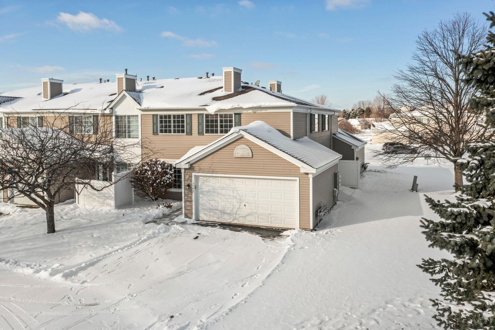 Property Photo: 14757 Excelsior Lane 105 MN 55124