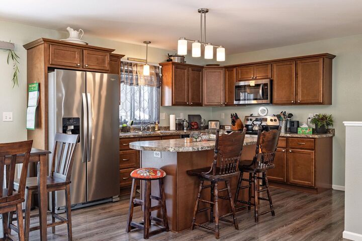 Property Photo:  1609 Manor Drive NE  MN 56308 