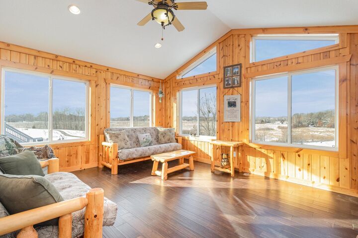 Property Photo: 5541 Aberdeen Way MN 55309