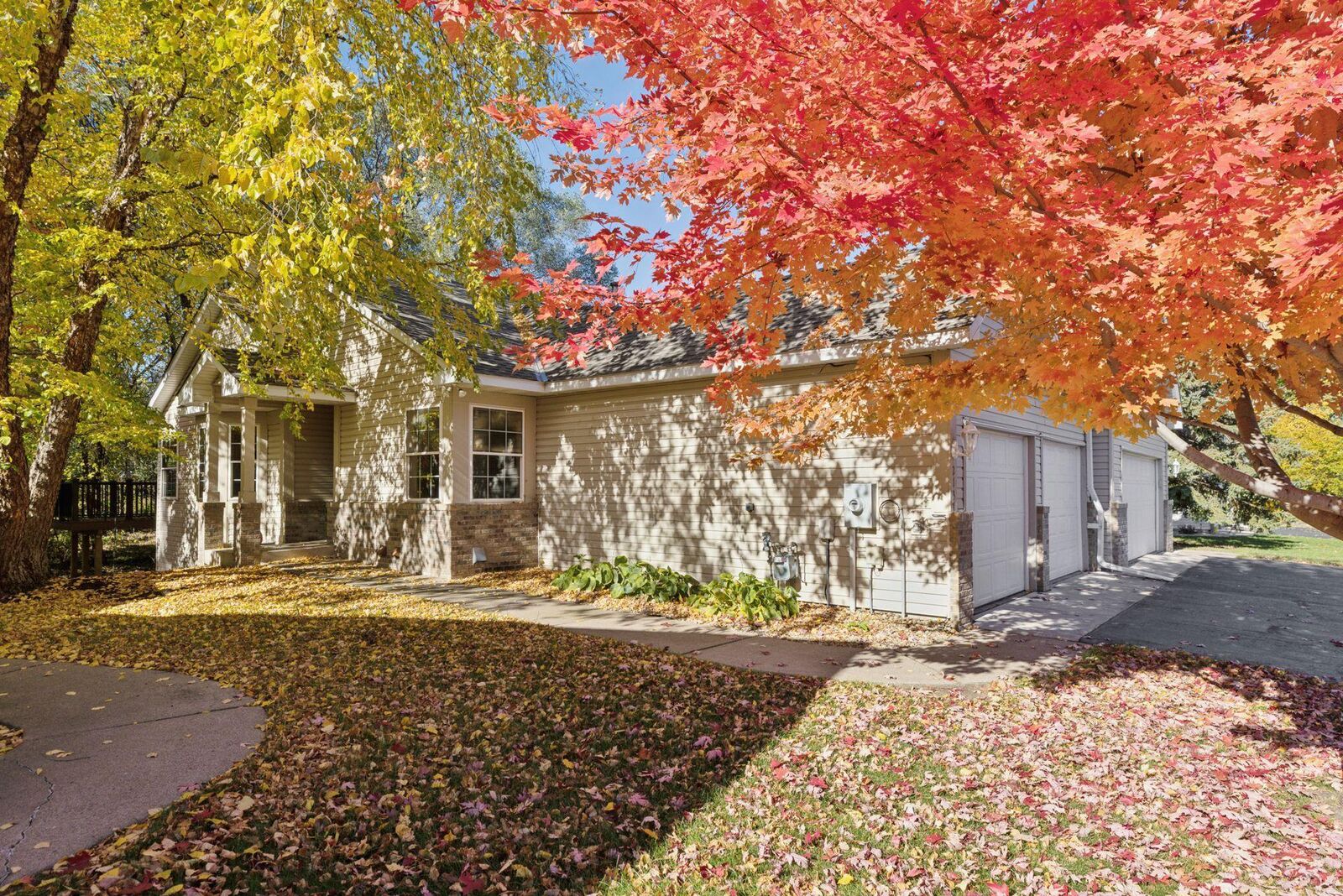 Property Photo: 2137 Albemarle Court N MN 55113