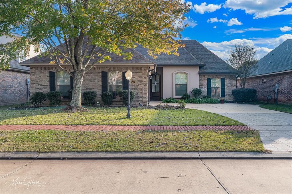 Property Photo:  507 Toulouse Court  LA 71111 