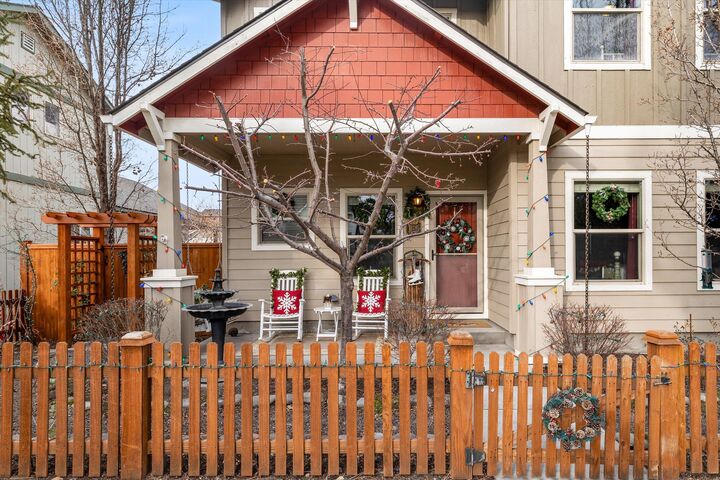 Property Photo: 21281 Bellflower Place OR 97702