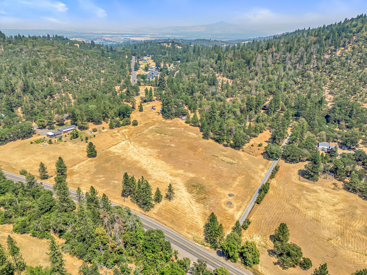 Property Photo: 0 Tl 3007 Hwy 238 OR 97530