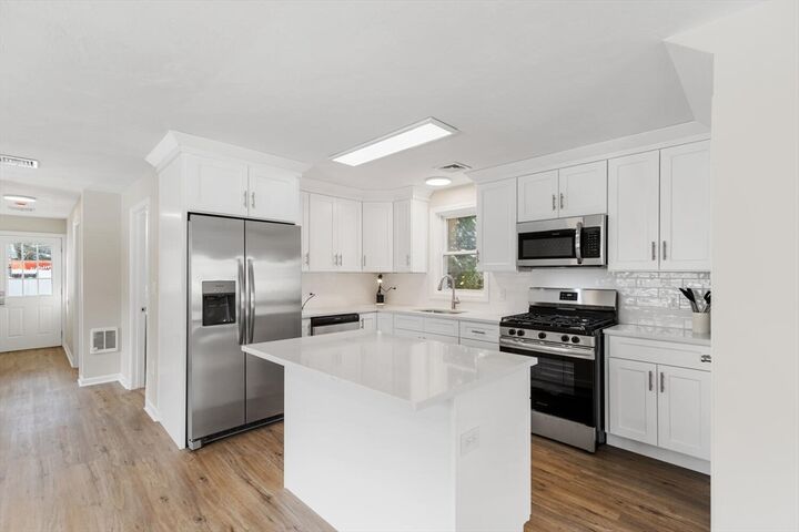 Property Photo:  31 Court St  MA 01852 