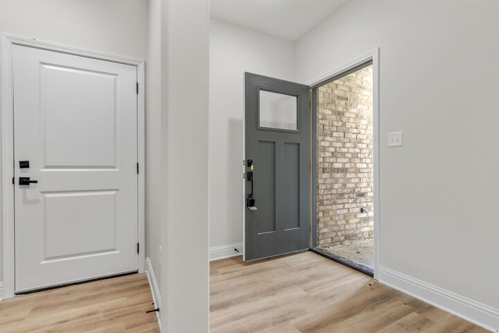 Property Photo:  224 Steel Magnolia Ln  LA 71403 