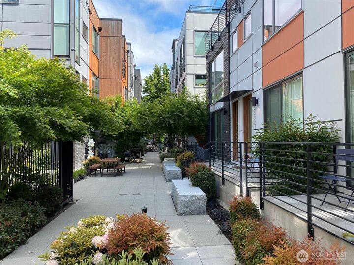 Property Photo: 3810 California Avenue SW C WA 98116