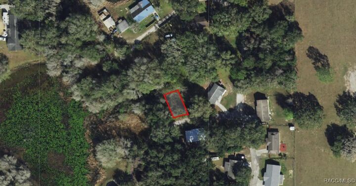 Property Photo: 68 N Sheltering Oaks Drive FL 34453