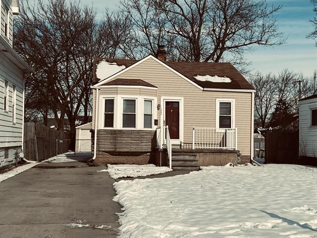 Property Photo:  1864 Ford Boulevard  MI 48146 