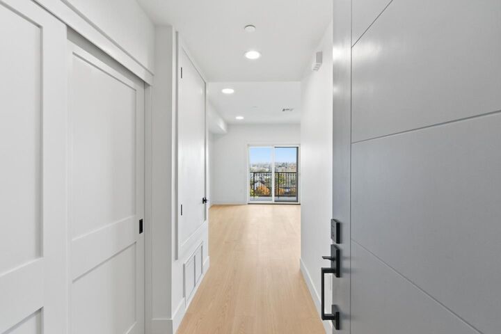 Property Photo: 560 El Camino Real 406 CA 94070