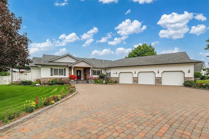 Property Photo: 2145 W Grange Ave ID 83854