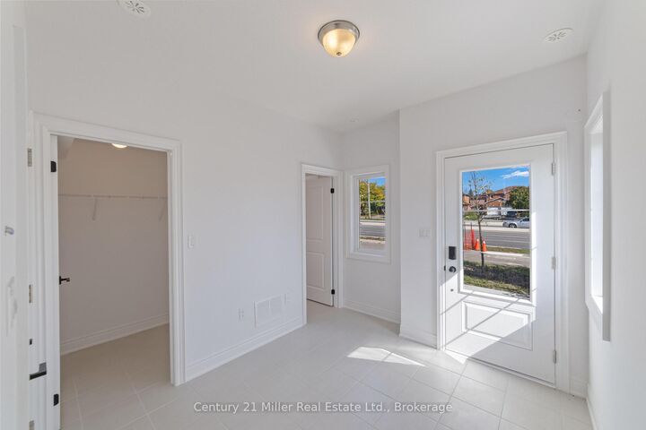 Property Photo: 2140 Trafalgar Road 42 ON L6H 8A5