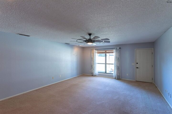 Property Photo: 914 Mohawk Drive TX 76354