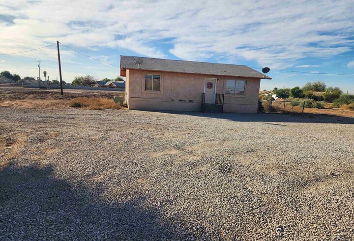 Property Photo: 4701 W County 9 St AZ 85364