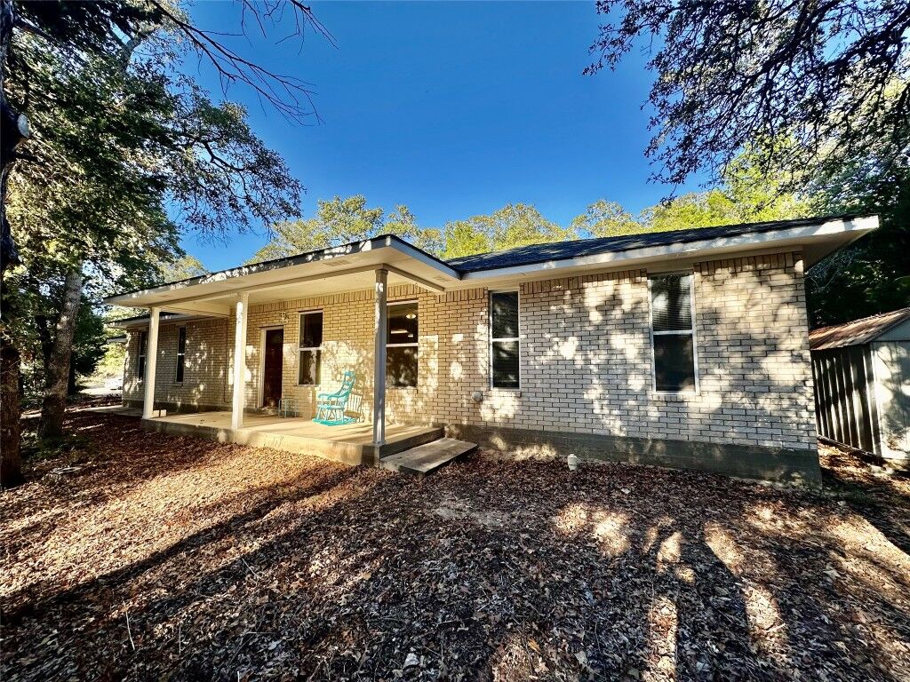 Property Photo: 581 Highway 95 Highway S TX 78621