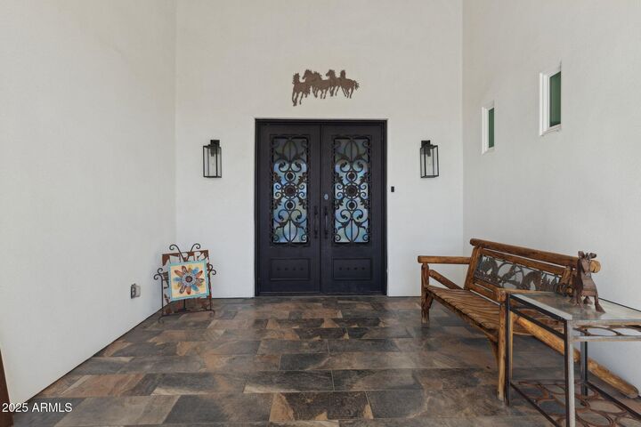 Property Photo: 6786 W Palomino Way AZ 85128