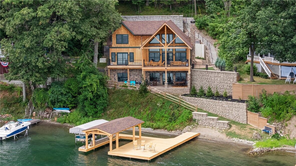 Property Photo: 11363 E Bluff Drive NY 14478