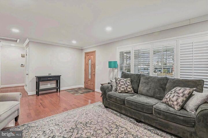 Property Photo:  6246 Woodland Road  MD 21090 