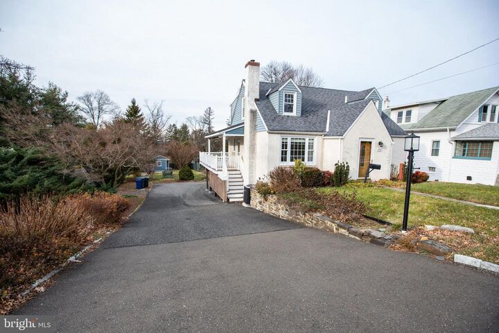 Property Photo:  648 N Tyson Avenue  PA 19038 