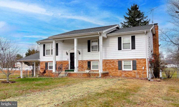 Property Photo:  7004 Vismanco Lane  MD 20735 