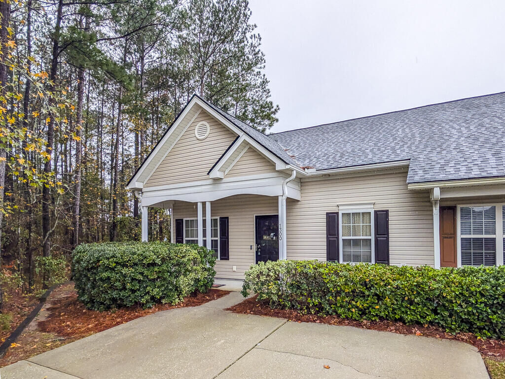 Property Photo:  1300 River Rock Road  SC 29410 