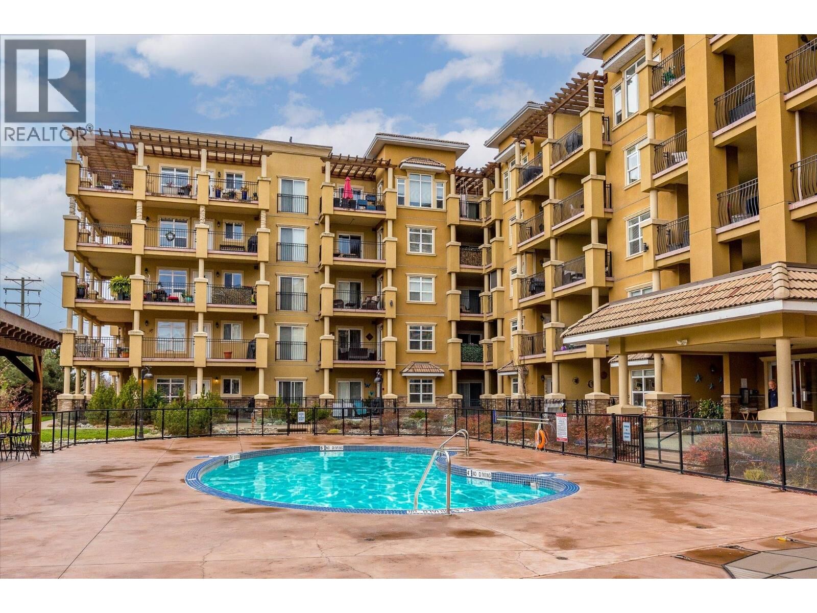 Photo de la propriété: 2070 Boucherie Road 403 BC V4T 2C6