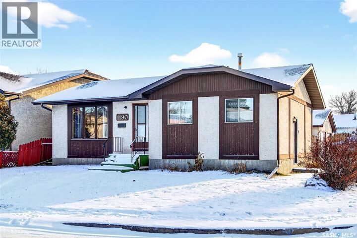 Property Photo: 1190 Ferguson Crescent SK S4N 6V6