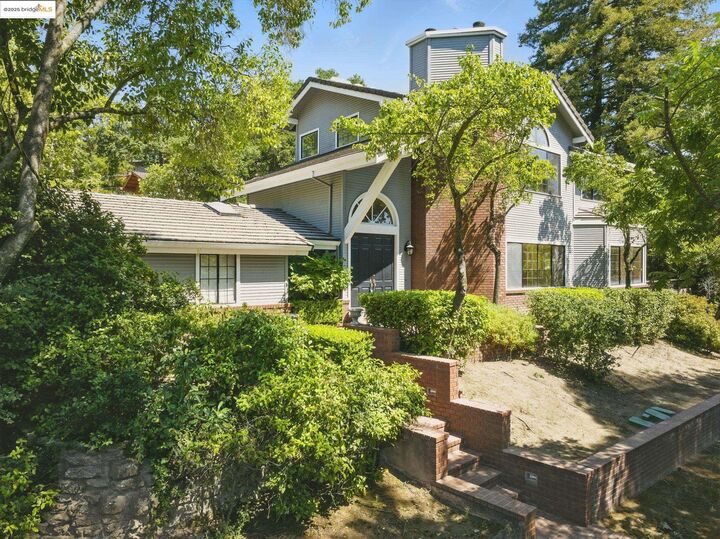 Property Photo:  3374 Kim Rd  CA 94549 