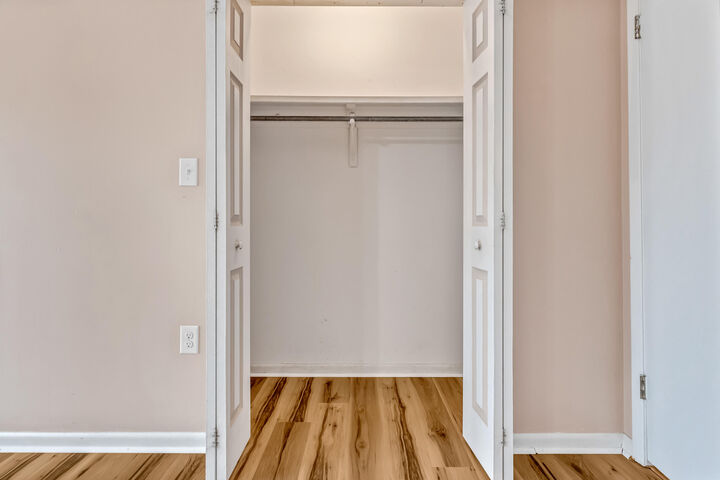 Property Photo: 310 NW Jonquil Avenue FL 32548