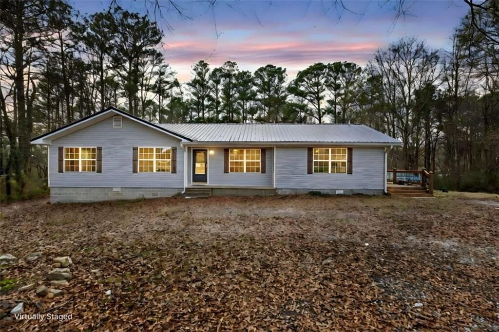 Property Photo:  602 Mandeville Road  GA 30117 