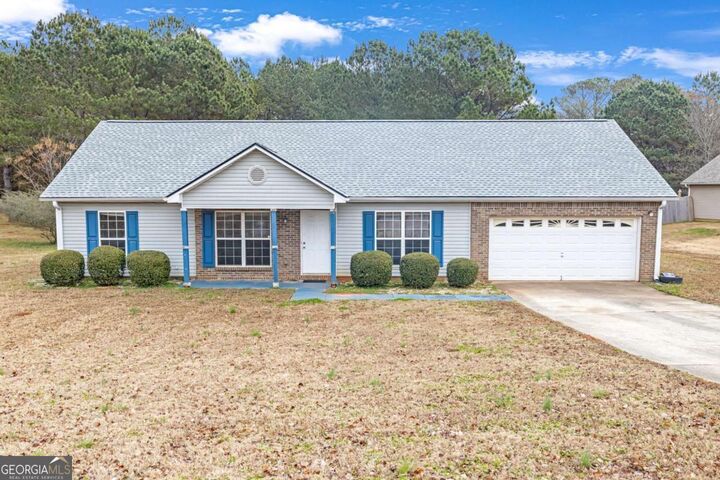 Property Photo:  1050 Longview Trail  GA 30223 