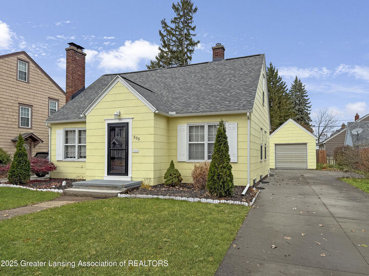 Property Photo:  535 Riley Street  MI 48910 