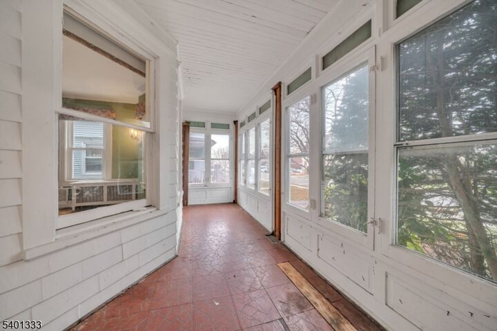 Property Photo:  16 Hanford Pl  NJ 07006 