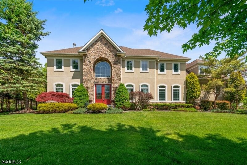 Property Photo:  36 Saddlewood Ct  NJ 08502 