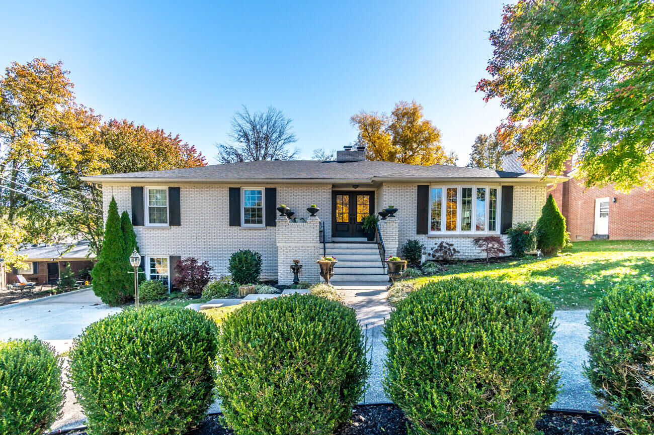 Property Photo:  724 Barnes Mill Road  KY 40475 