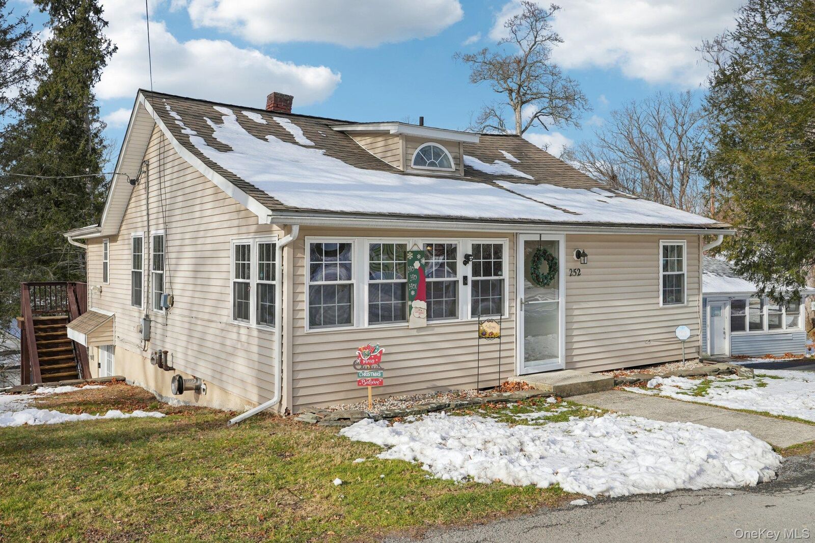 Property Photo: 252 East Drive NY 12586