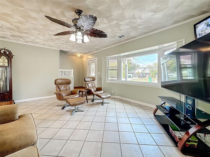 Property Photo:  7210 Danbury Way  FL 33764 