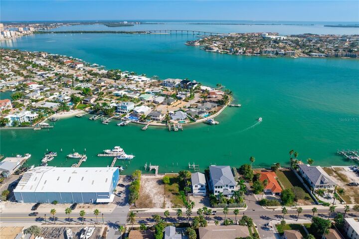 Property Photo:  1805 Pass-A-Grille Way  FL 33706 