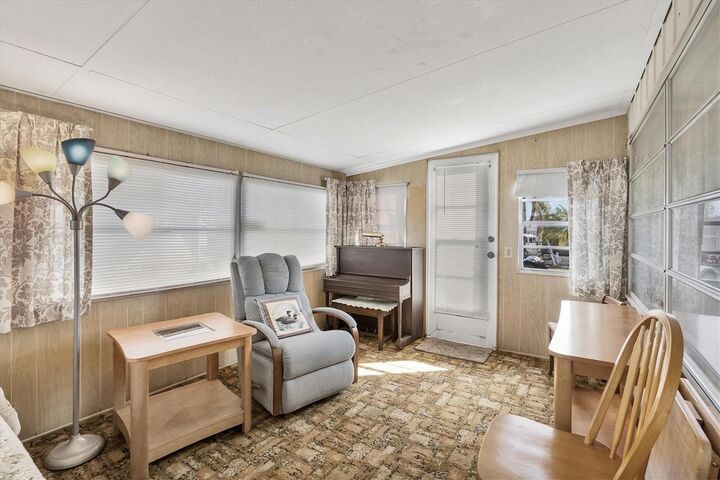 Property Photo: 4112 12th Street E FL 34222