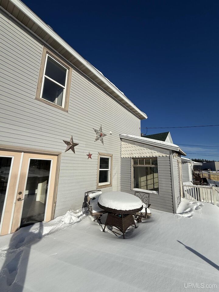 Property Photo: 91 E Stephenson Avenue MI 49841