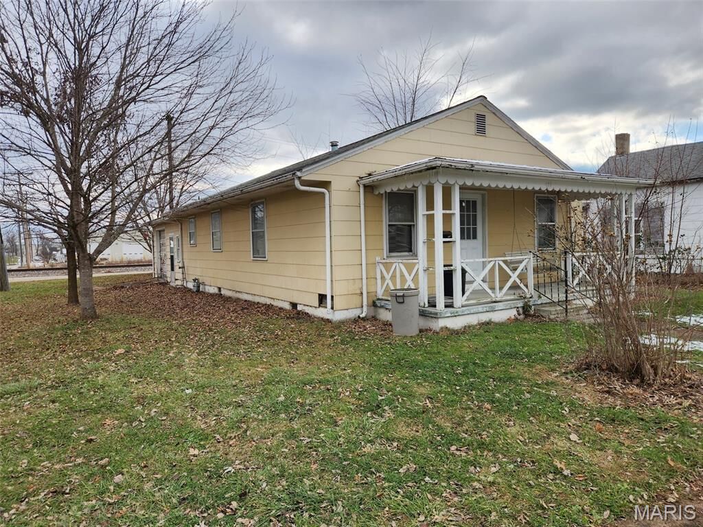 Property Photo:  135 1st Street  MO 63456 
