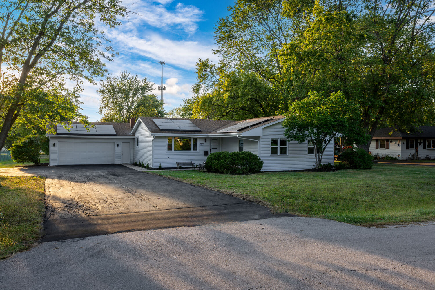 Property Photo:  2421 Lockner Boulevard  IL 60431 