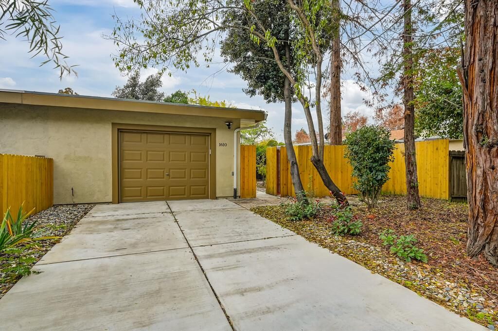 Property Photo: 1610 Colusa Avenue CA 95616