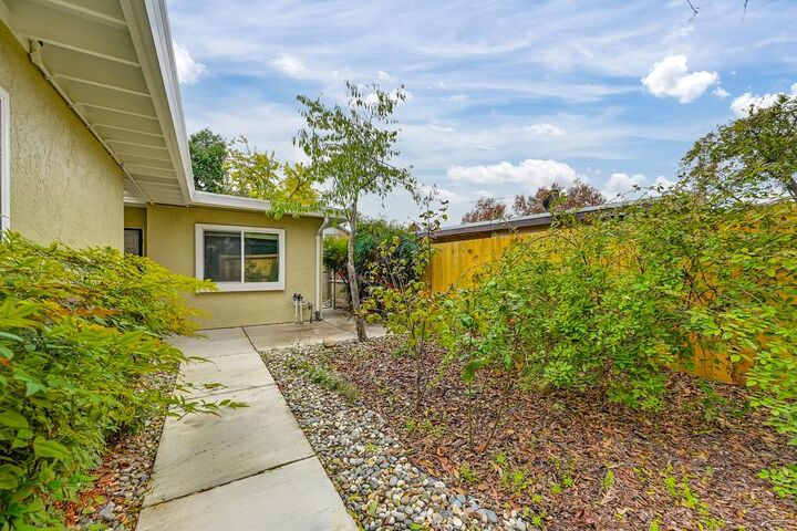 1610 Colusa Avenue  Davis CA 95616 photo