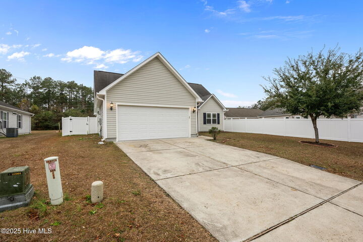 Property Photo: 3603 Delesa Court NC 28560